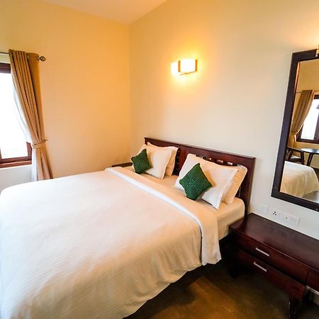Solaris Beach View Resort & Spa By Voye Homes バルカラ エクステリア 写真