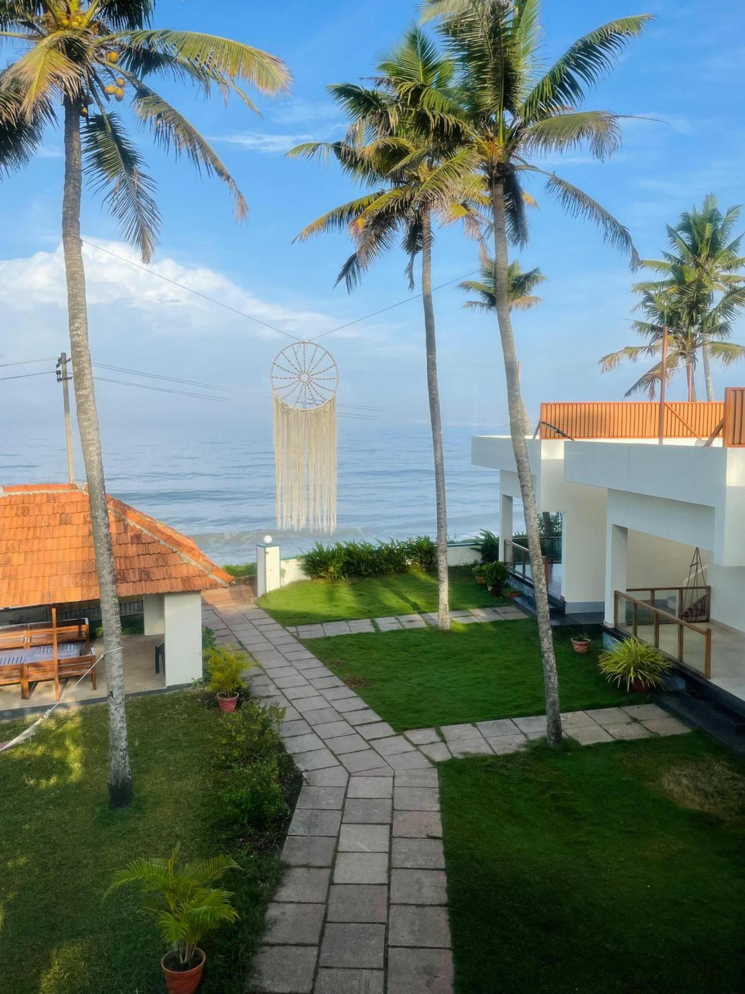 Solaris Beach View Resort & Spa By Voye Homes バルカラ エクステリア 写真
